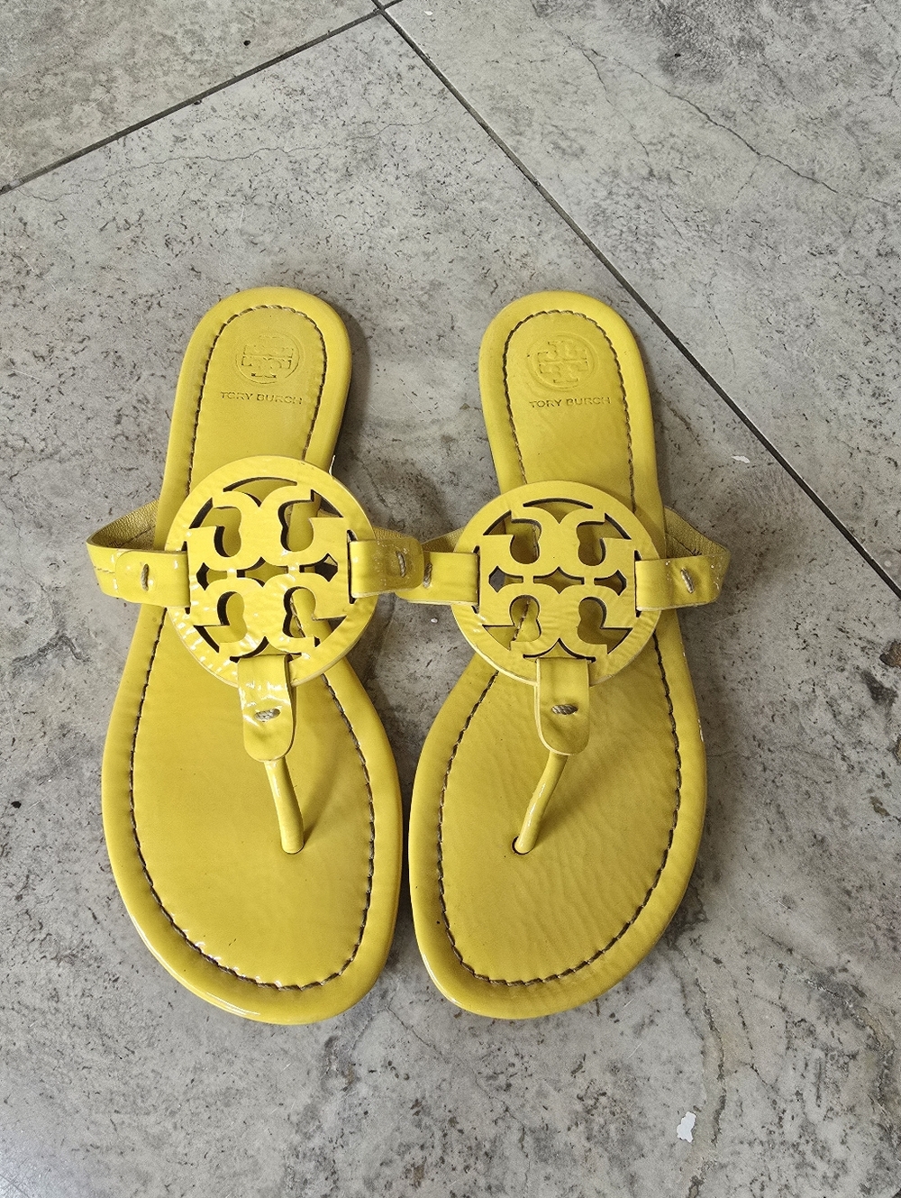 Tory Burch Patent Leather Limone/yellow Sandals Size 7